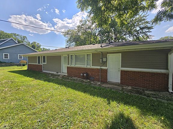 4th image of 1230 Oakland Dr