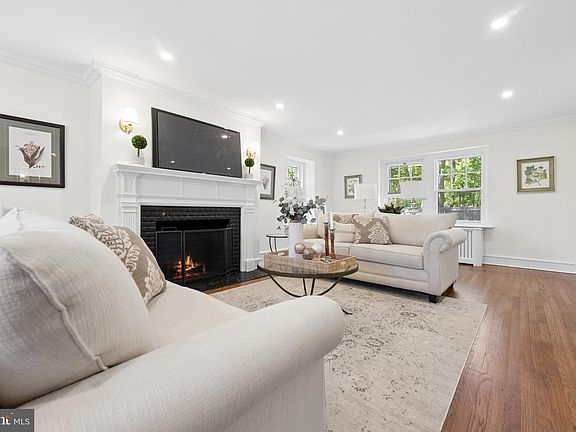 5th image of 405 Wynmere Rd