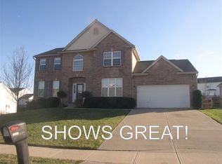 1717 Savannah Lakes Dr, Florence, KY 41042