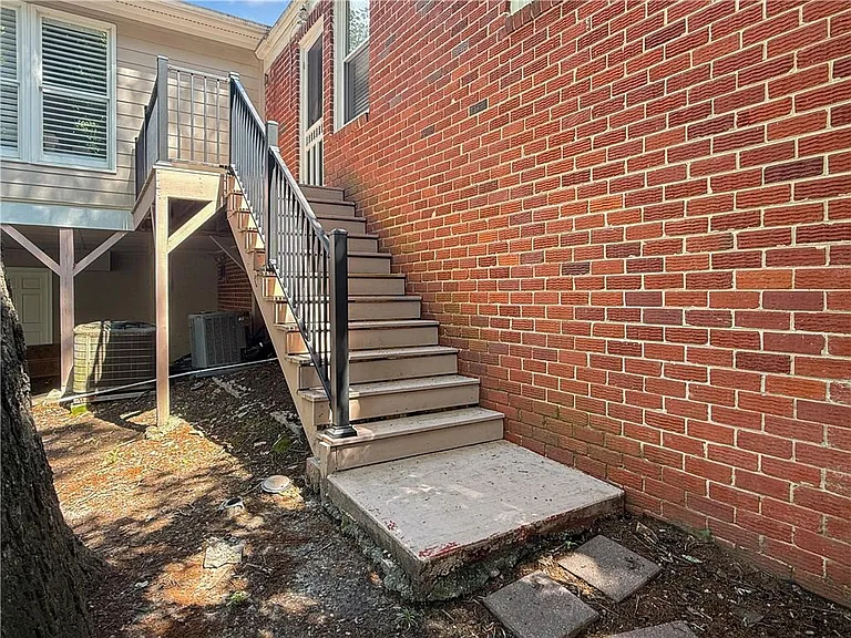 656 Timm Valley Rd NE — Photo 18