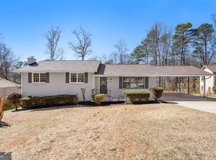 547 Fond Du Lac Dr, Stone Mountain, GA 30088