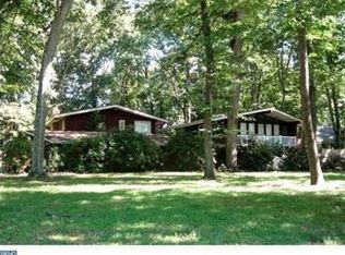 14 Cardinal Dr, Moorestown, NJ