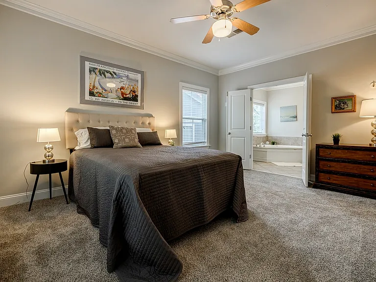 237 Carlyle Park Dr NE — Photo 19