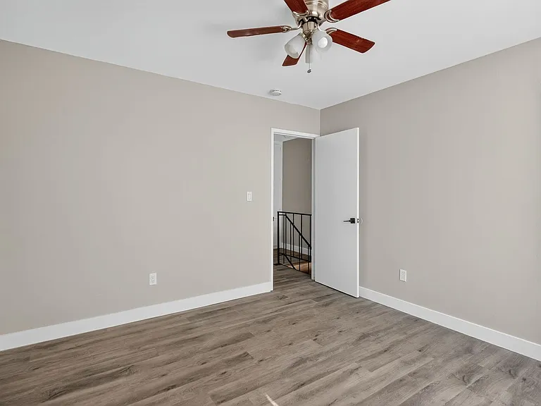 13392-13400 Magnolia Street — Photo 30