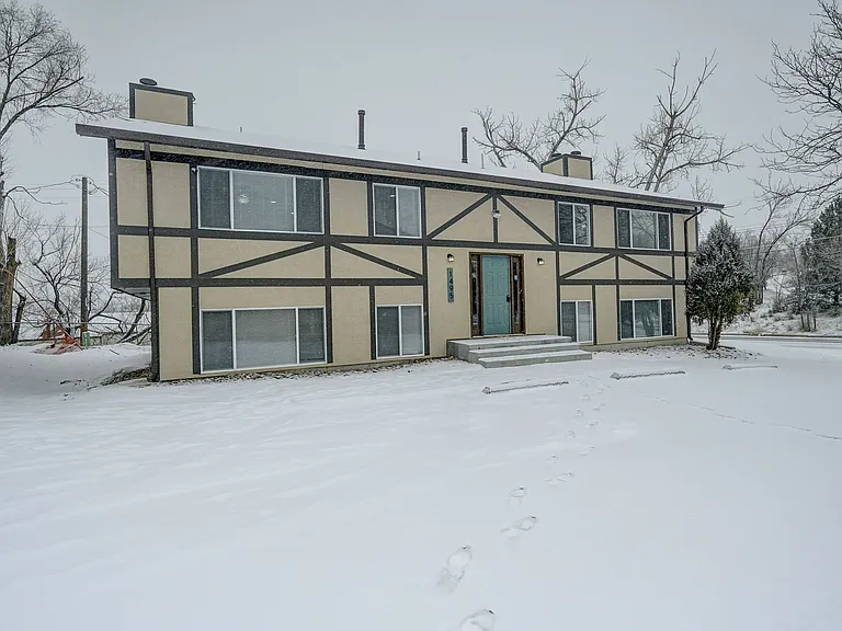 1495 Manitou Blvd — Photo 4