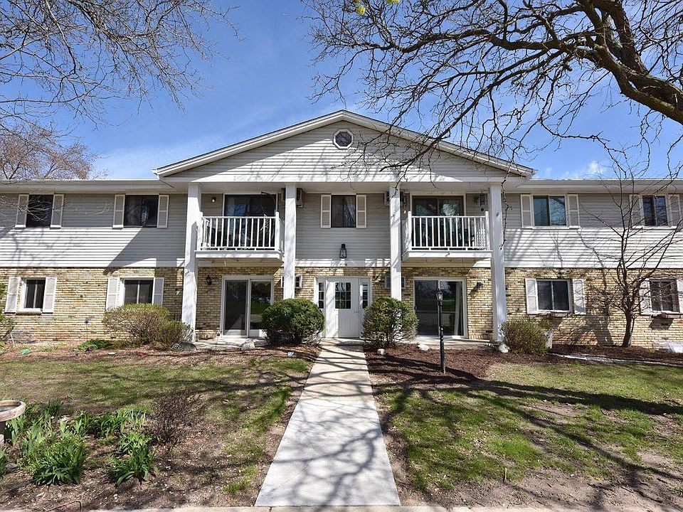 1st image of 1300 E Decorah ROAD #2