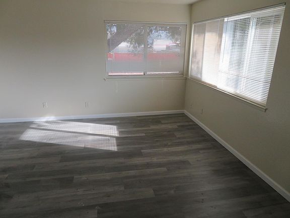 2nd image of 4619 Ashdale Ct