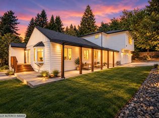 8822 Oak Grove Avenue, Graton, CA 95472