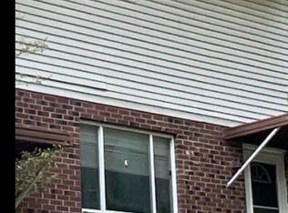 808 Overbrook Rd, Charleston, WV 25314