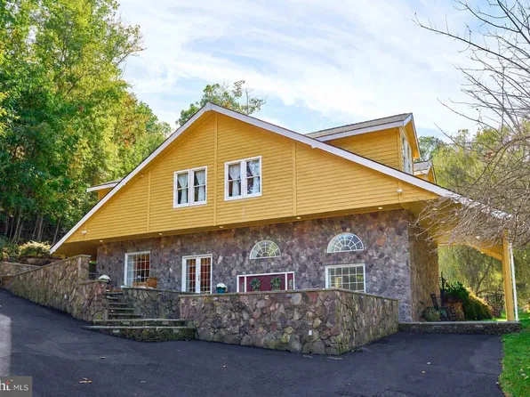 10257 Stillhouse Rd, Delaplane, VA 20144