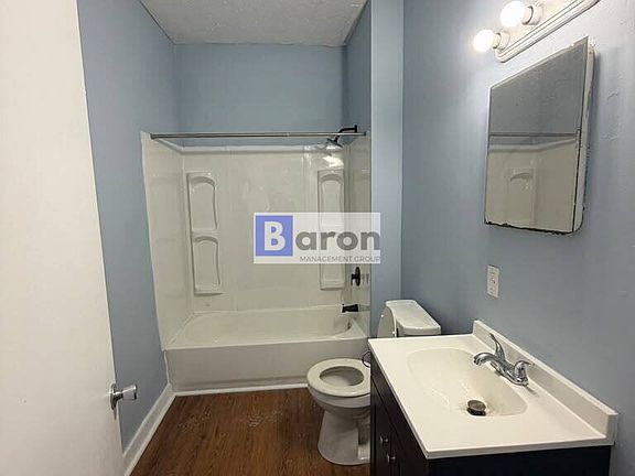 5th image of 2417 Fredrickson St