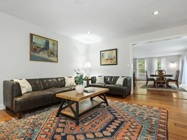 67 Cross St, Ashland, MA 01721