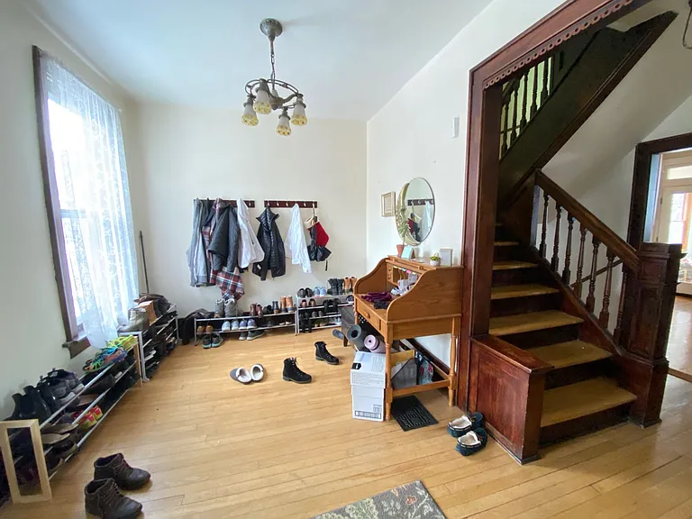 1483 Belmont Ave — Photo 10