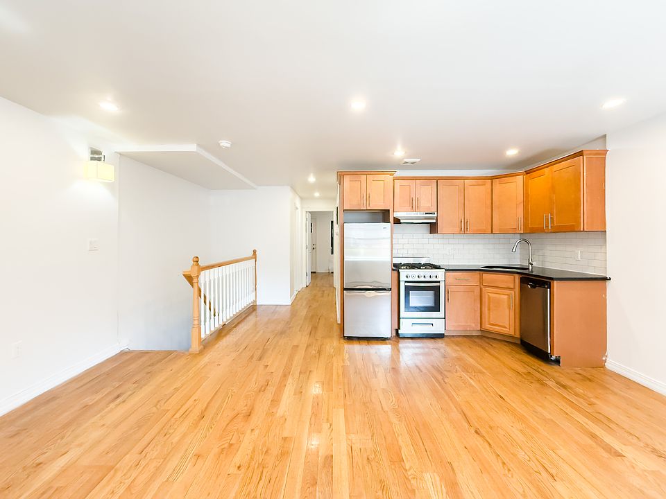 1st image of 789 Greene Ave #1