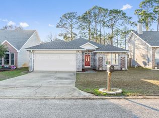 444 Bridgewater Ct, Mary Esther, FL 32569