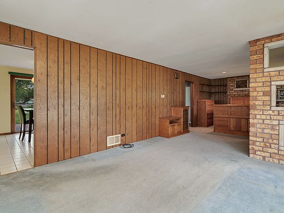 5th image of 18730 Loretto Ln