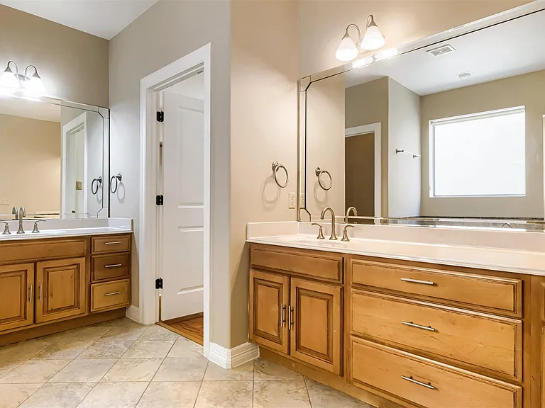 2506 Camden Park — Photo 19