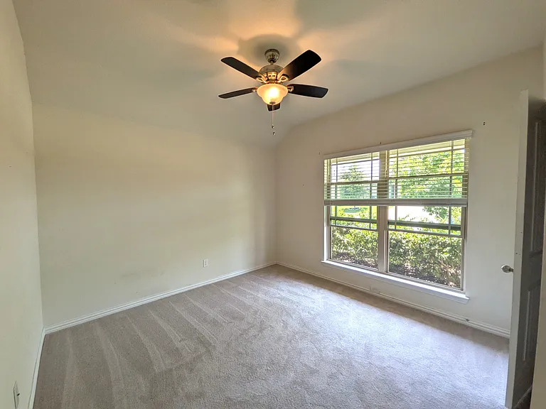 9324 Bronze Meadow Dr — Photo 22
