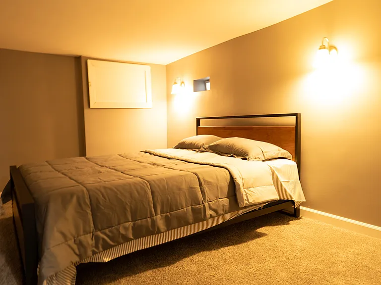 951 Homestead St #1 — Photo 31