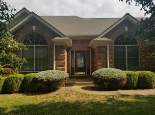 127 Deep Springs Dr, Bardstown, KY 40004