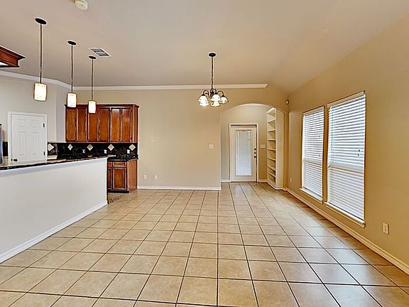 4th image of 6826 Island Park Ct