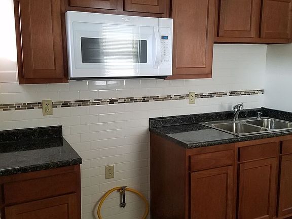 4th image of 316 12th Ave SE APT 03