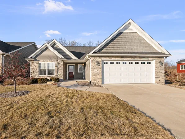 1220 Olde Brandy Ln, Davenport, IA 52807