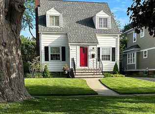 515 E 2nd St, Perrysburg, OH 43551