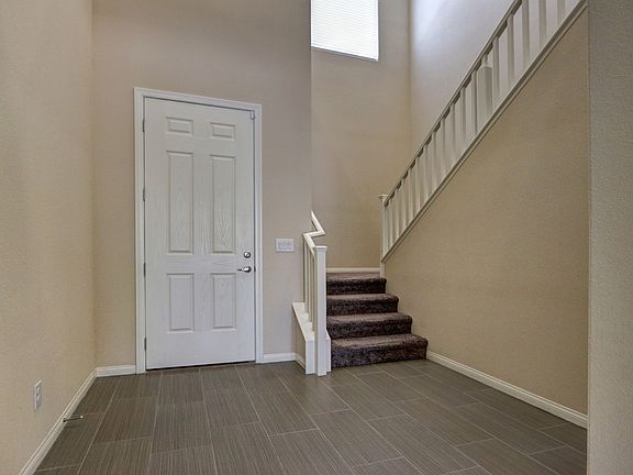 3rd image of 6174 Barby Cove St