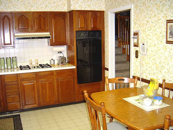 5th image of 2057 Westview Dr