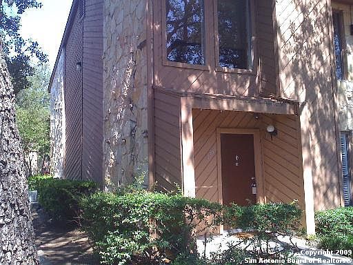 1st image of 3843 Barrington St #136