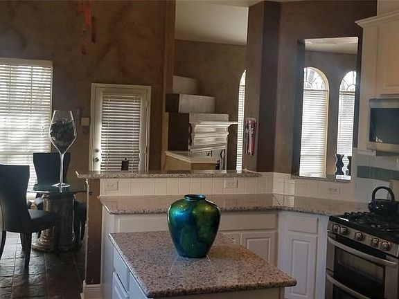 5th image of 9519 Moorcroft Ct