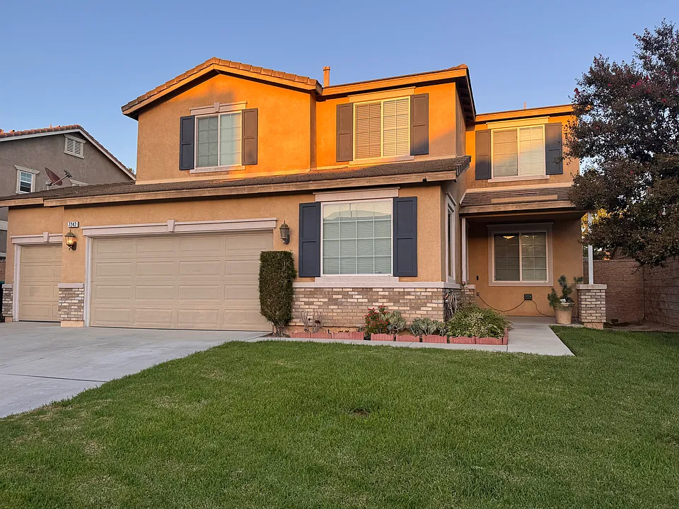 7242 Excelsior Dr