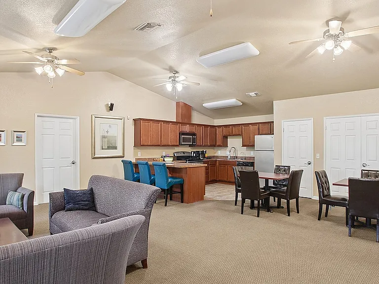 Community Lounge | Canyon Springs
