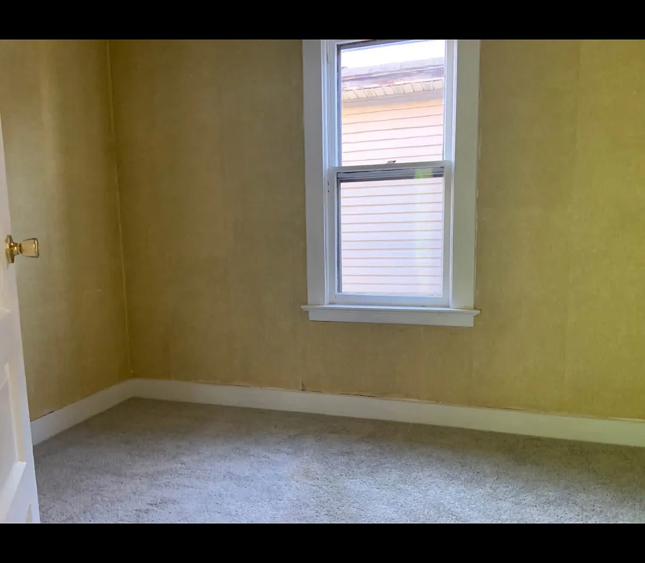 3 bed, $1,100 — Photo 4