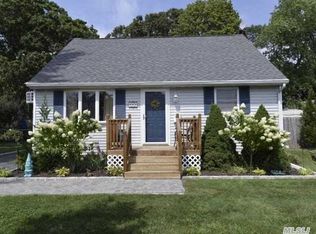 81 Wantagh Ave, East Islip, NY 11730