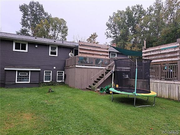 3rd image of 170 Creek Rd