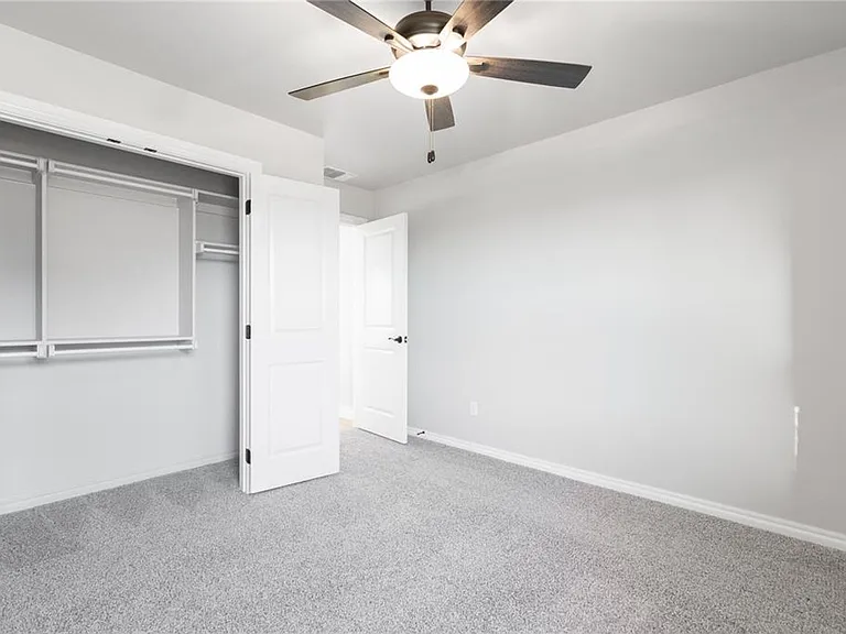 11520 NW 134th Ter — Photo 15
