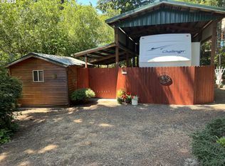 176 Nob Hill St, Florence, OR 97439