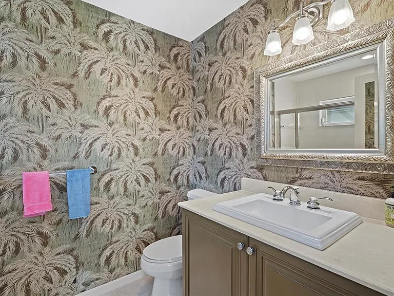 2254 Harbour Court Dr — Photo 16
