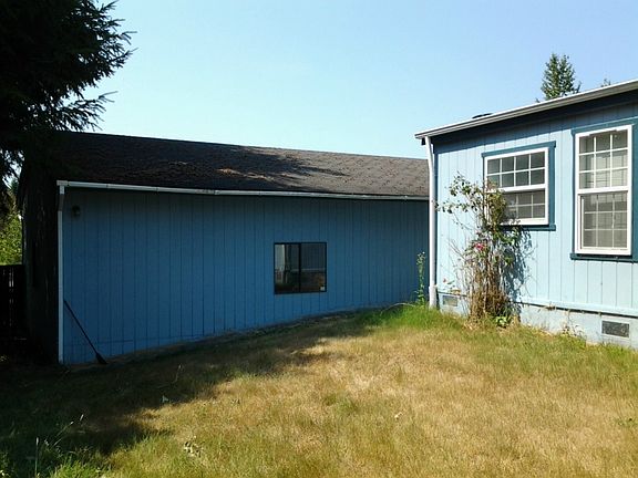 5th image of 3727 Milton Ln NE