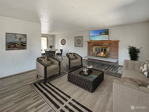 5th image of 14806 42nd Avenue E