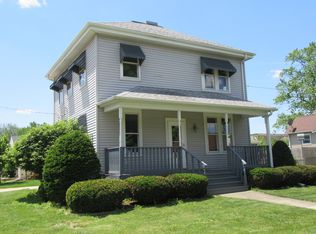 190 E 5th Ave, Clifton, IL 60927