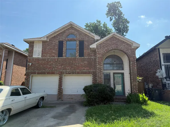 703 Meadowcreek Ct, Garland, TX 75043