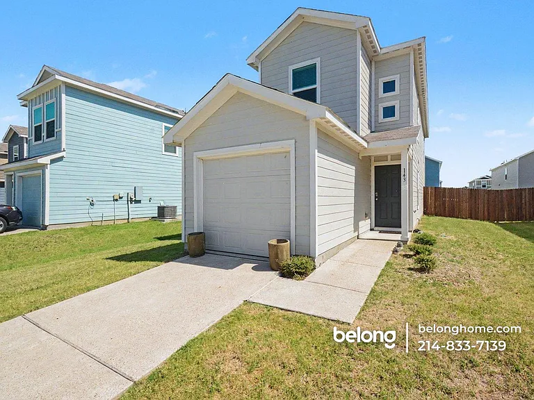 143 Plumcove Dr — Photo 3