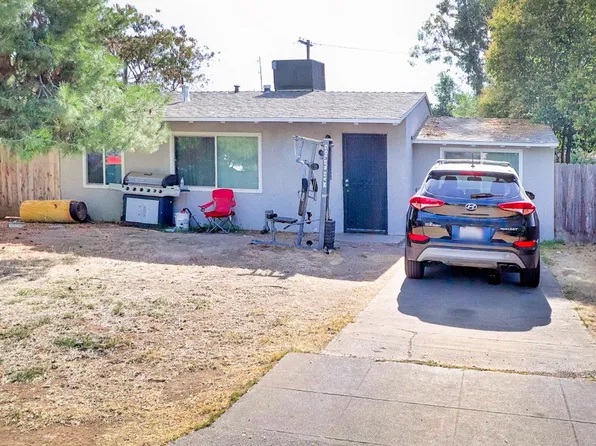 7031 N Farris Ave, Pinedale, CA 93650