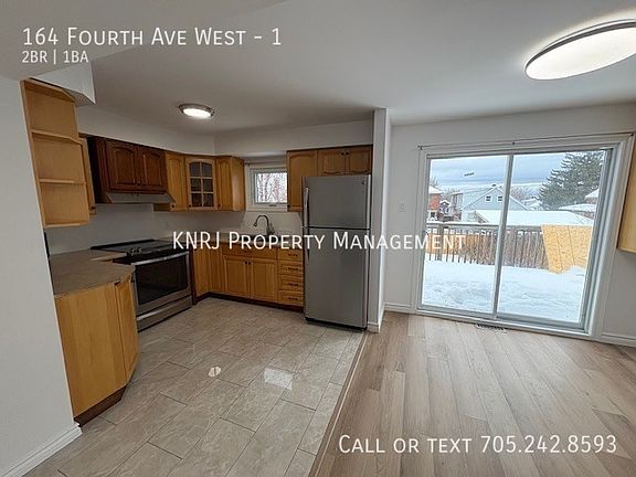 3rd image of 164 4th Ave W #1