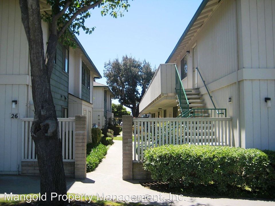 2nd image of 46 Russell Rd APT G