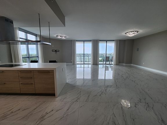 5th image of 17301 Biscayne Blvd APT 1202