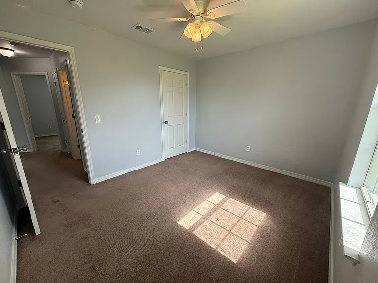 2111 Coral Creek Dr — Photo 21